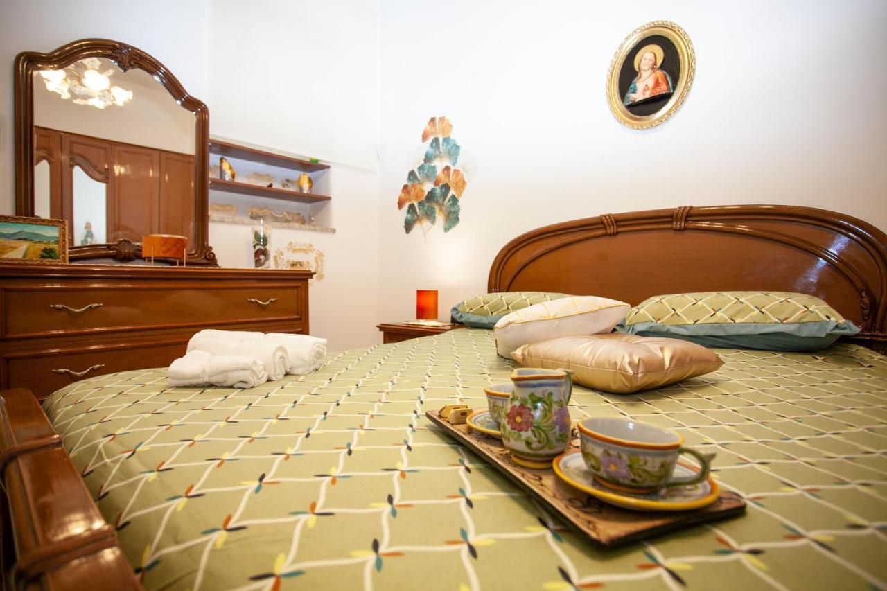 Casa Rosamaria Lägenhet Giardini Naxos Exteriör bild