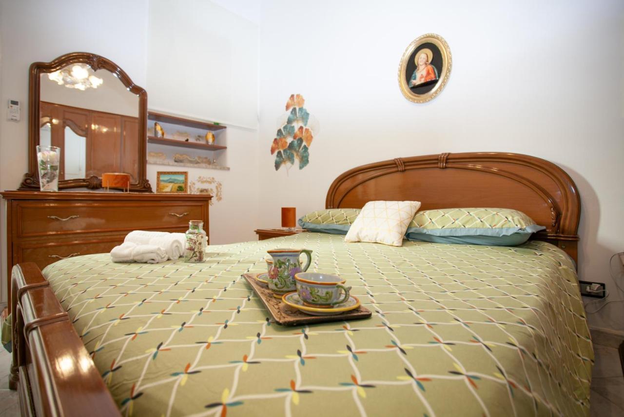 Casa Rosamaria Lägenhet Giardini Naxos Exteriör bild