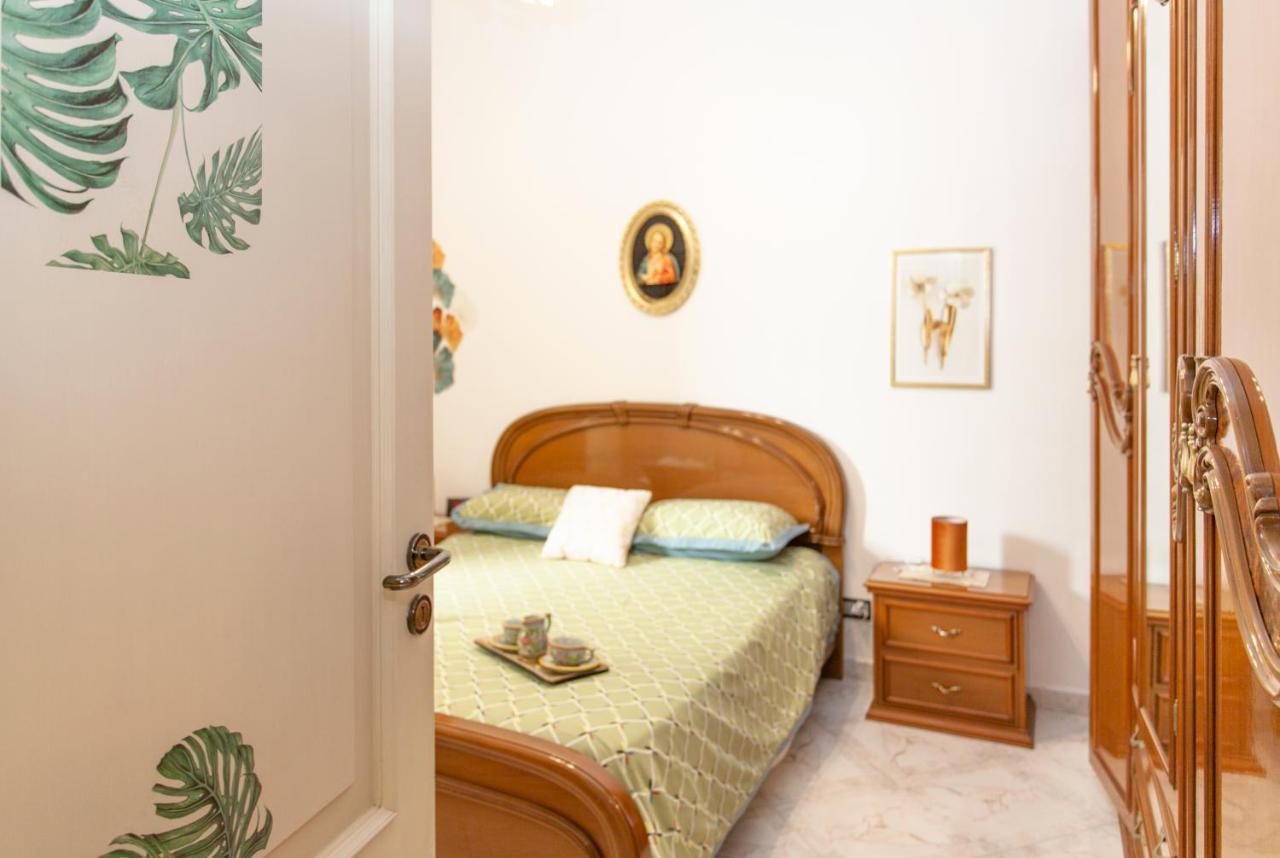 Casa Rosamaria Lägenhet Giardini Naxos Exteriör bild
