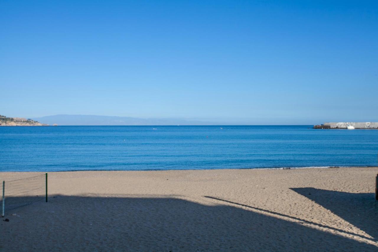 Casa Rosamaria Lägenhet Giardini Naxos Exteriör bild